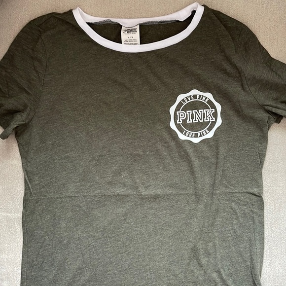 PINK Victoria’s Secret Tropical Print Tee - Picture 2 of 6